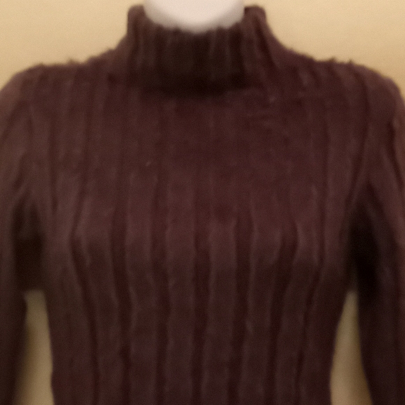 VTG- Poleci Purple Faux Fur Turtleneck Sweater⦠- Picture 4 of 11